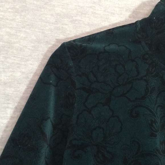 LAURA SCOTT Comfy Cozy Velour Zipper Jacket with Floral Design & Pockets - Picture 8 of 15